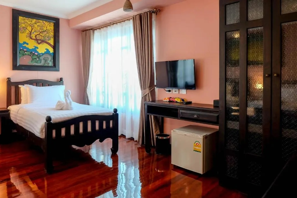 Трёхместный номер Угловой Deluxe в Siri Heritage Bangkok Hotel