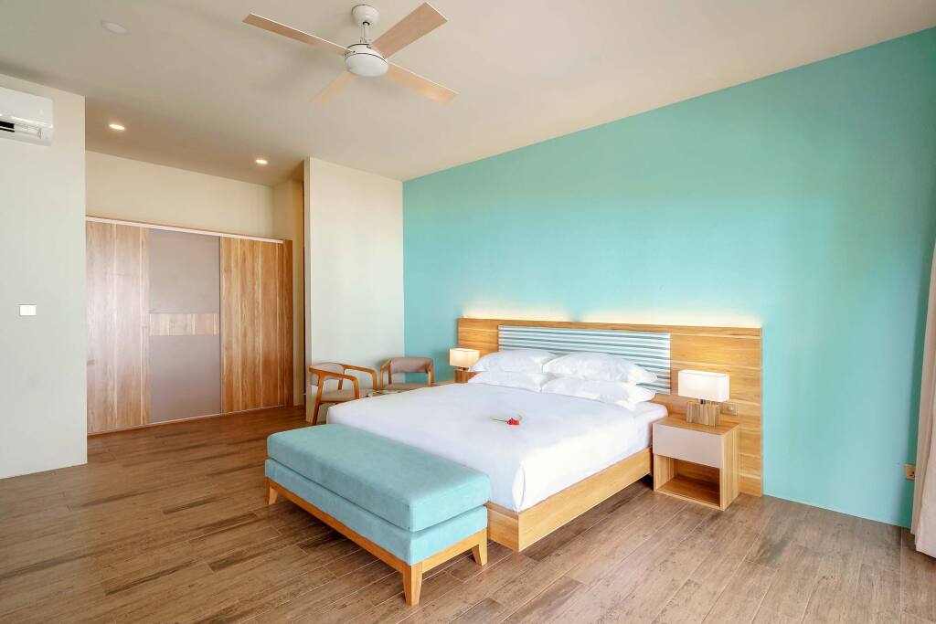 Rahaa Resort