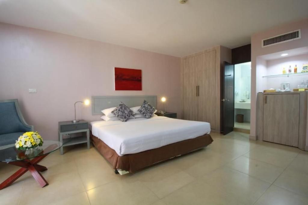 Premier Garden Access Double room (full double bed)