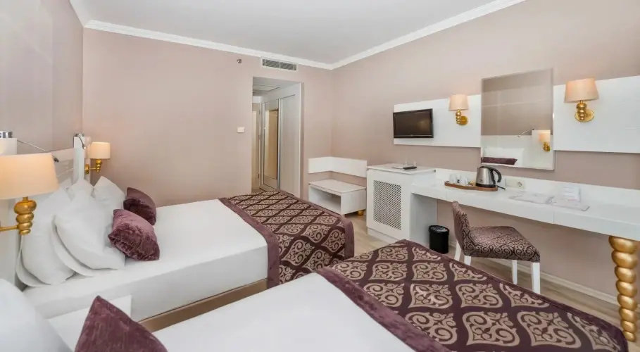 Economy Triple room