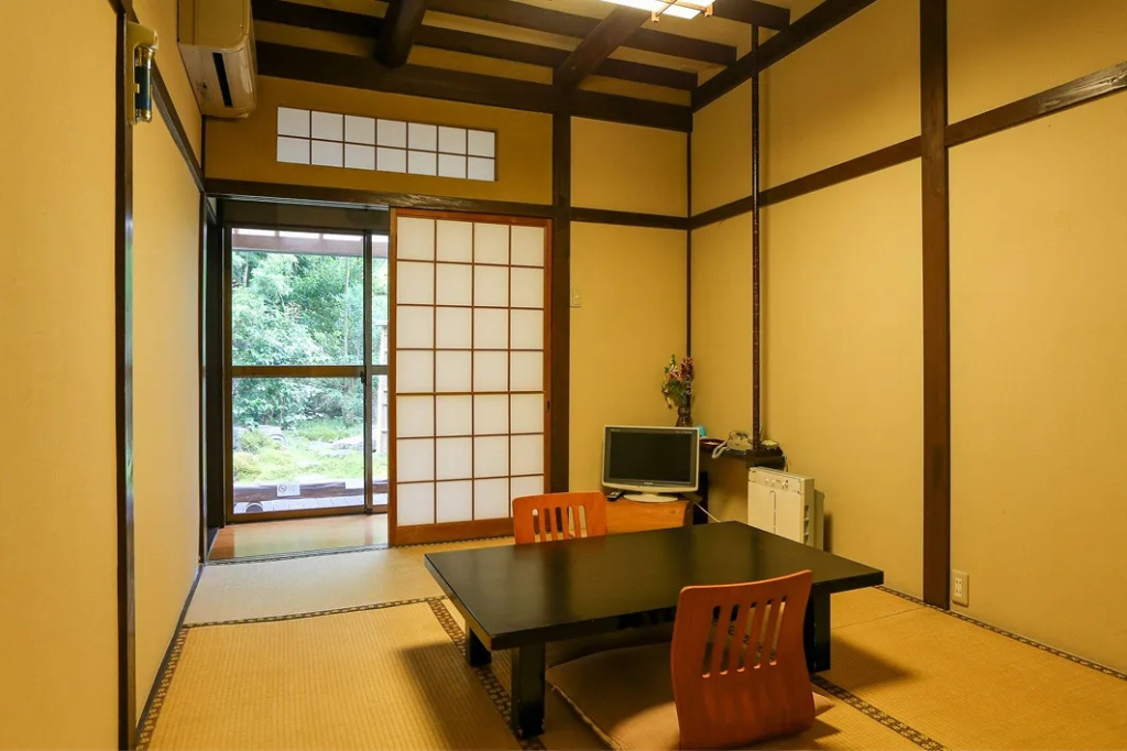 Momijiya Honkan Takao Sansou Ryokan 사진 22