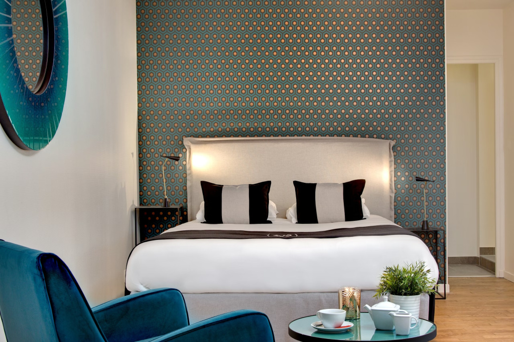 Double Meursault Apartment (full double bed)