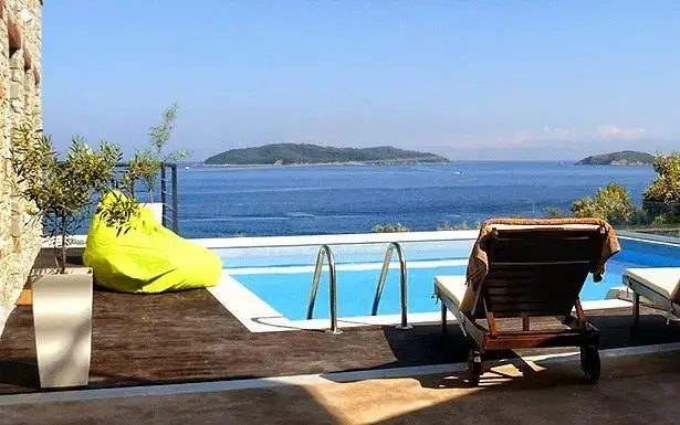 King Leonidas Villa