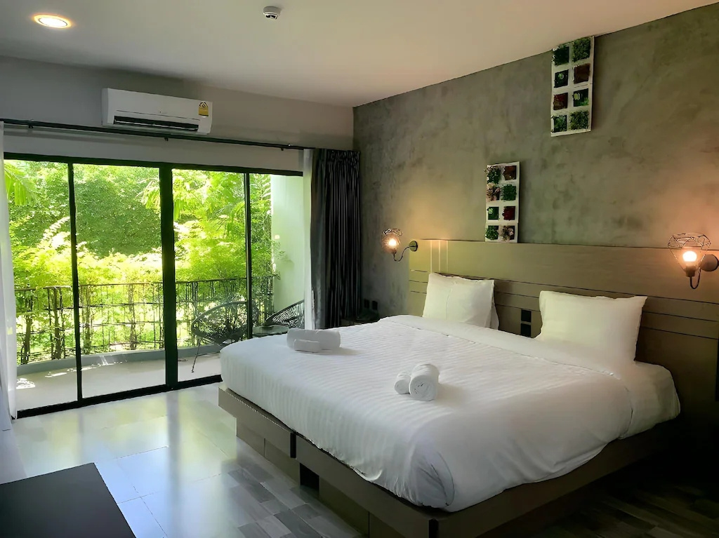 Double Studio with balcony (full double bed)