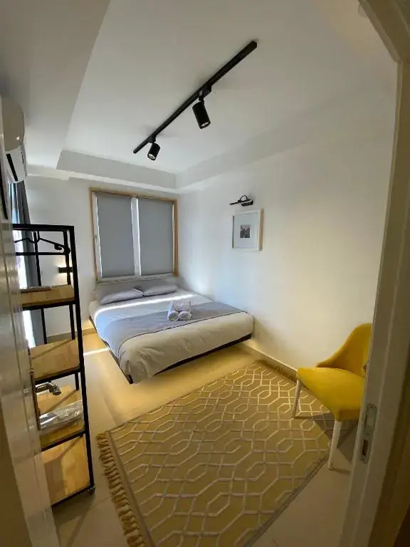 Standard Double room with balcony (full double bed)
