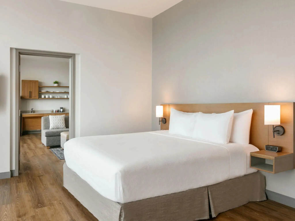 1 Bedroom Accessible Double Suite (full double bed)