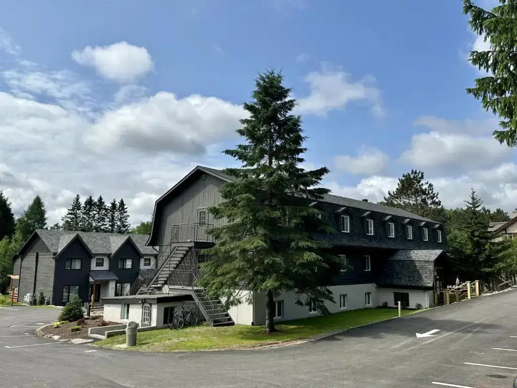 Auberge Manitonga by null