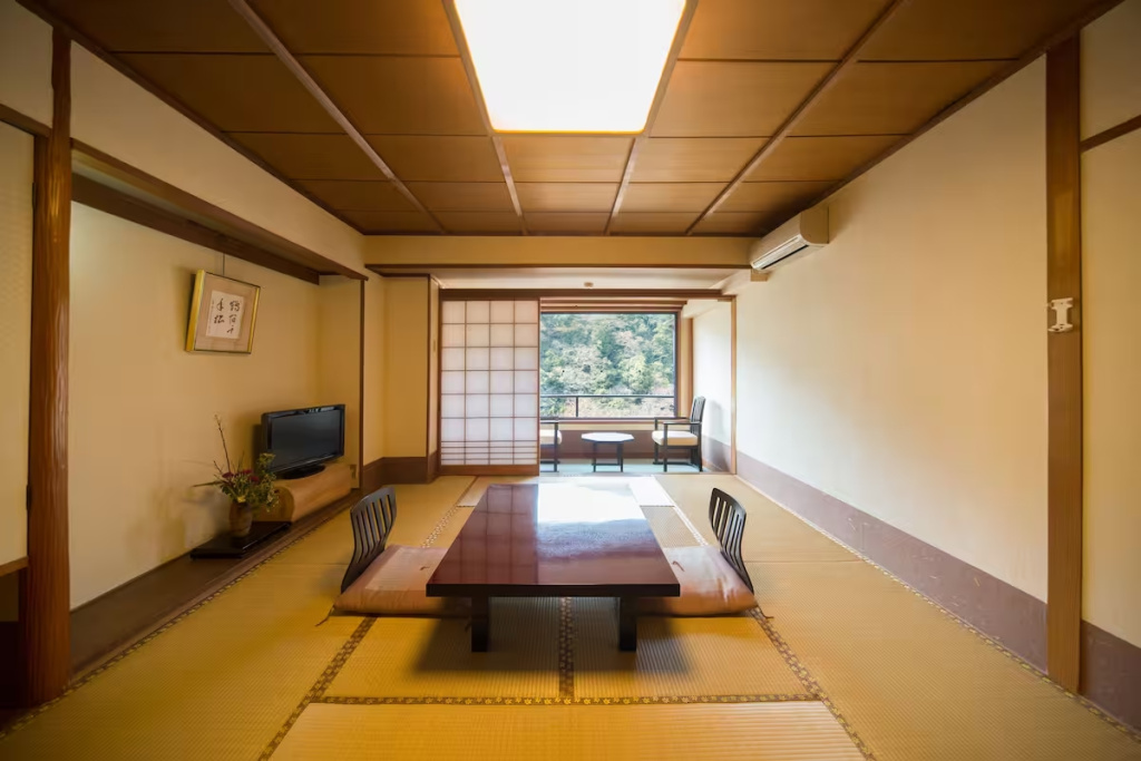Momijiya Honkan Takao Sansou Ryokan 사진 16