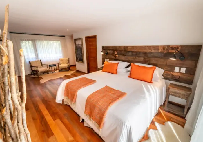 Double Suite with balcony (full double bed)