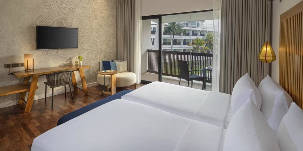 Superior Double room with partial sea view (full double bed)