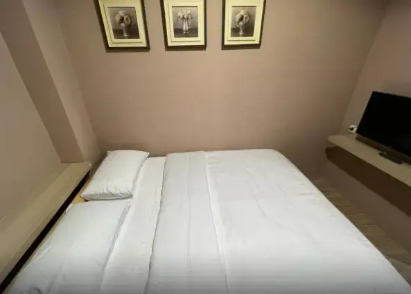 Standard (No Window) Double room (full double bed)