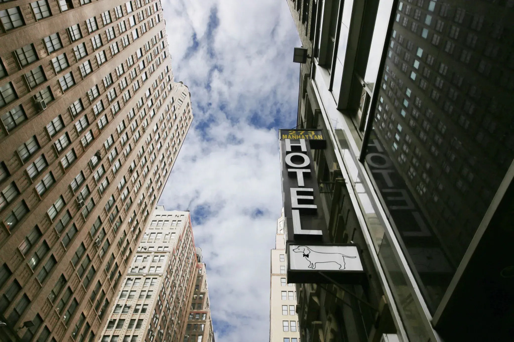 Doxie Hotel — фото