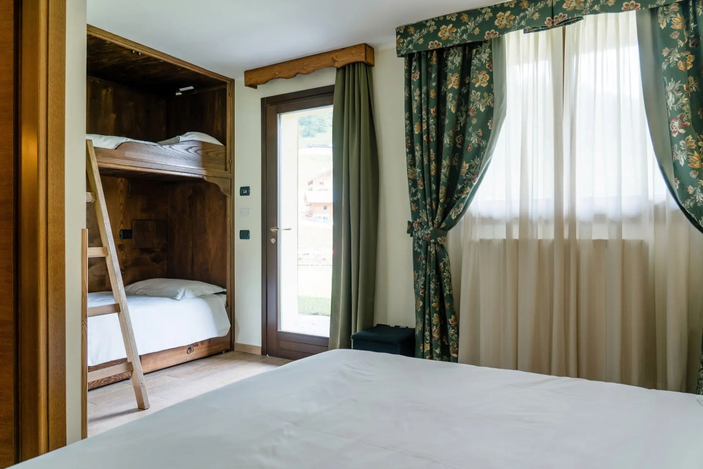 Lodge Quadruple room