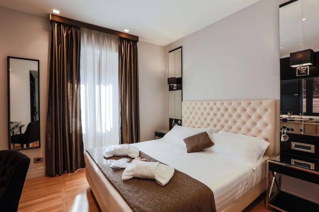 Floris Hotel — фото