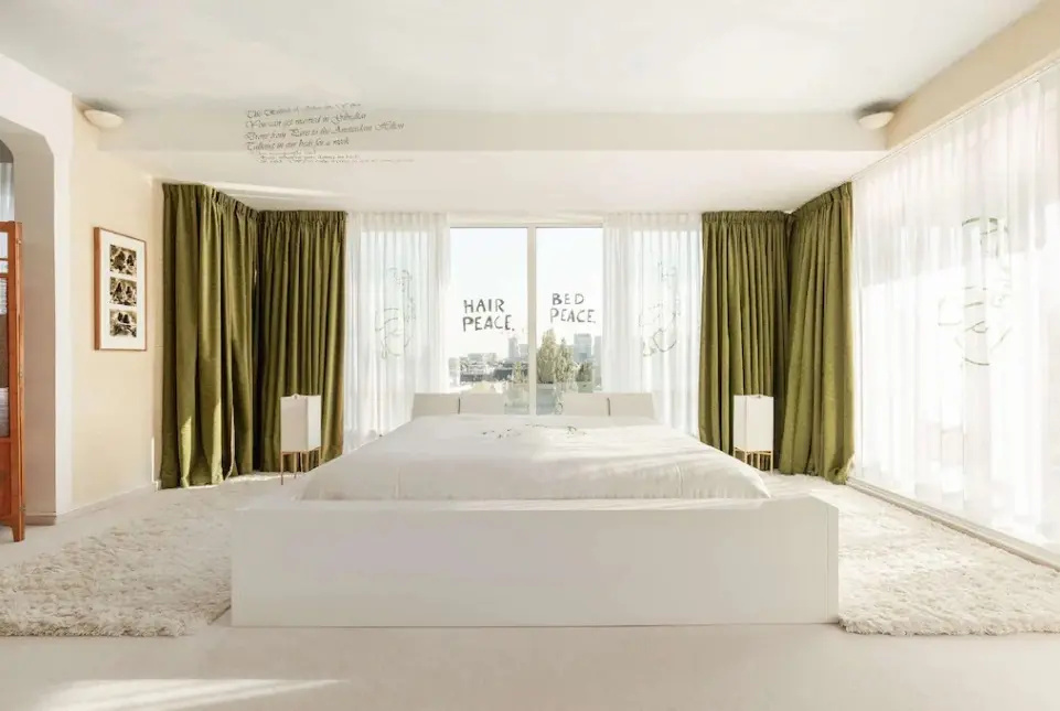 John and Yoko Double Suite (full double bed)