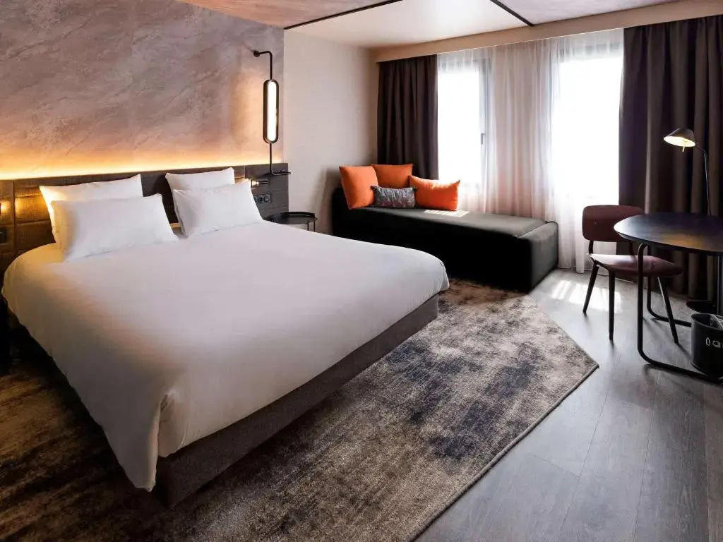 Novotel Paris Suresnes Longchamp — фото