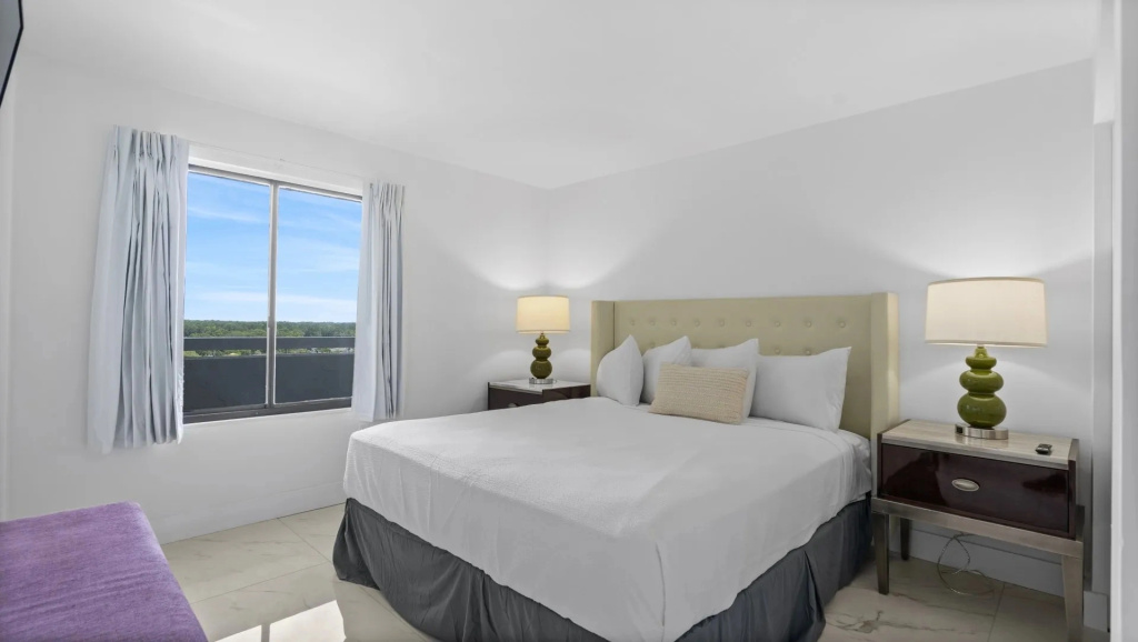 Luxury Penthouse Suite oceanfront