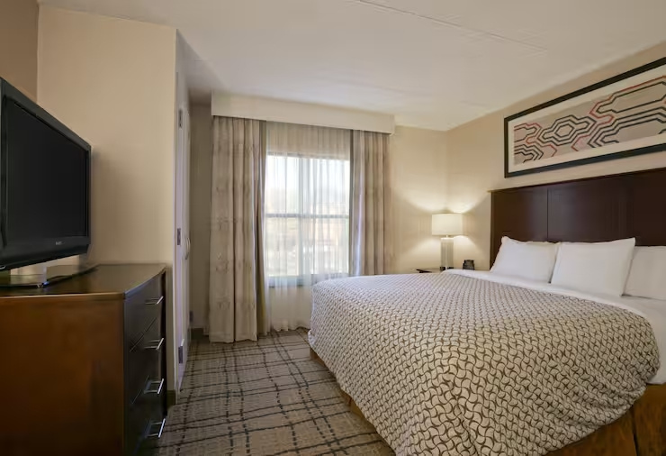 Embassy Suites by Hilton Cleveland Beachwood - Chambres