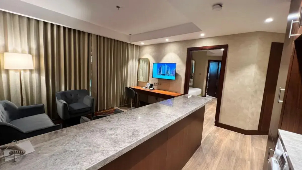 City Seasons Suites - Chambres