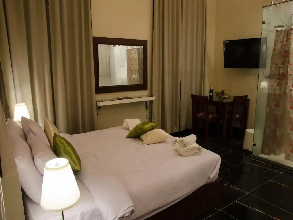 Superior Double room (full double bed)