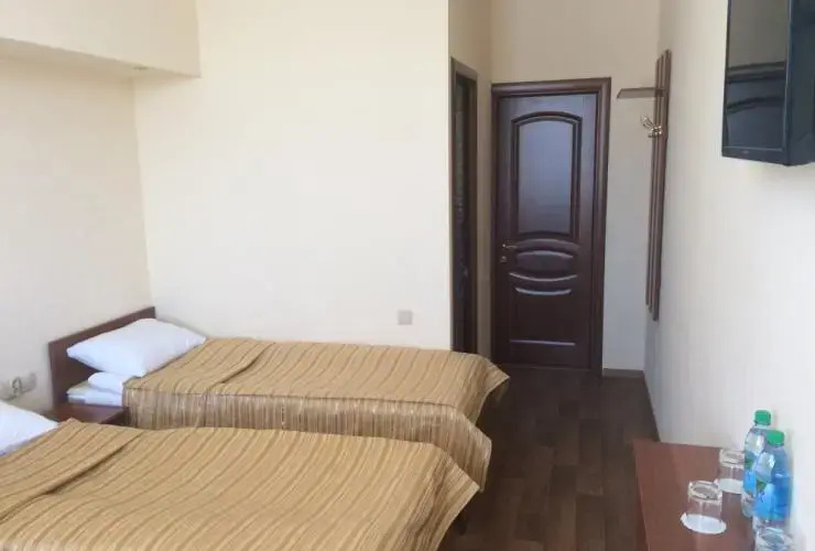 1 Bedroom Family Triple room