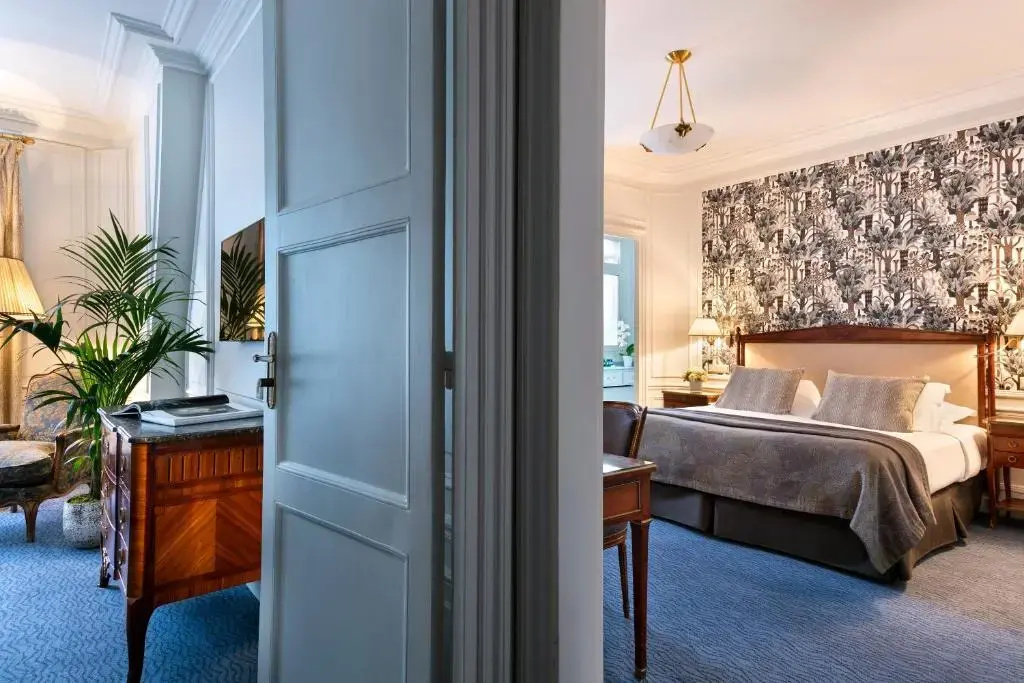 Hôtel San Régis 80