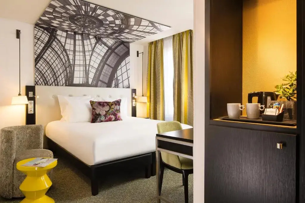 Gustave Double room (full double bed)