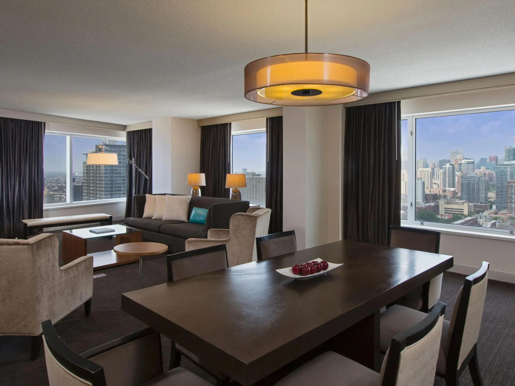 Skyline Double Suite (full double bed)