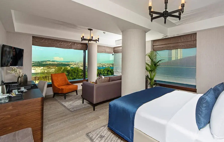 Luxury Corner room