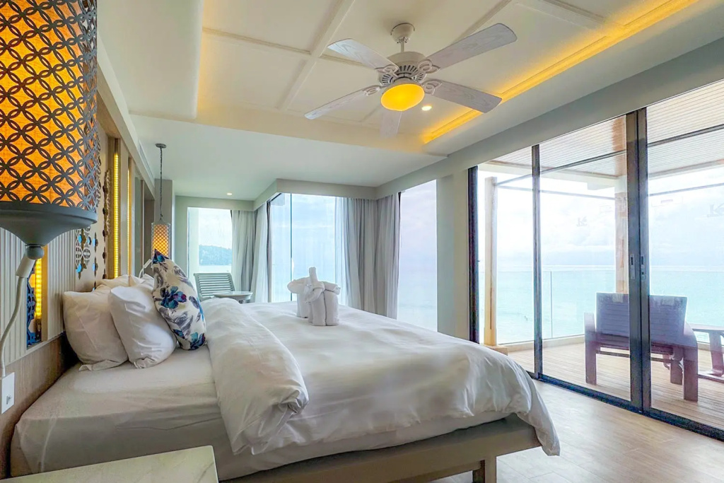 2 Bedrooms Royal Thani Suite