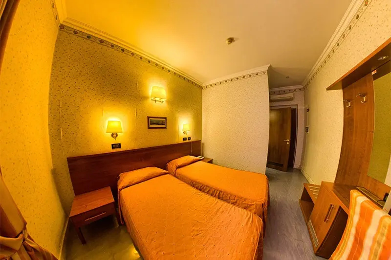 Double room (twin beds)