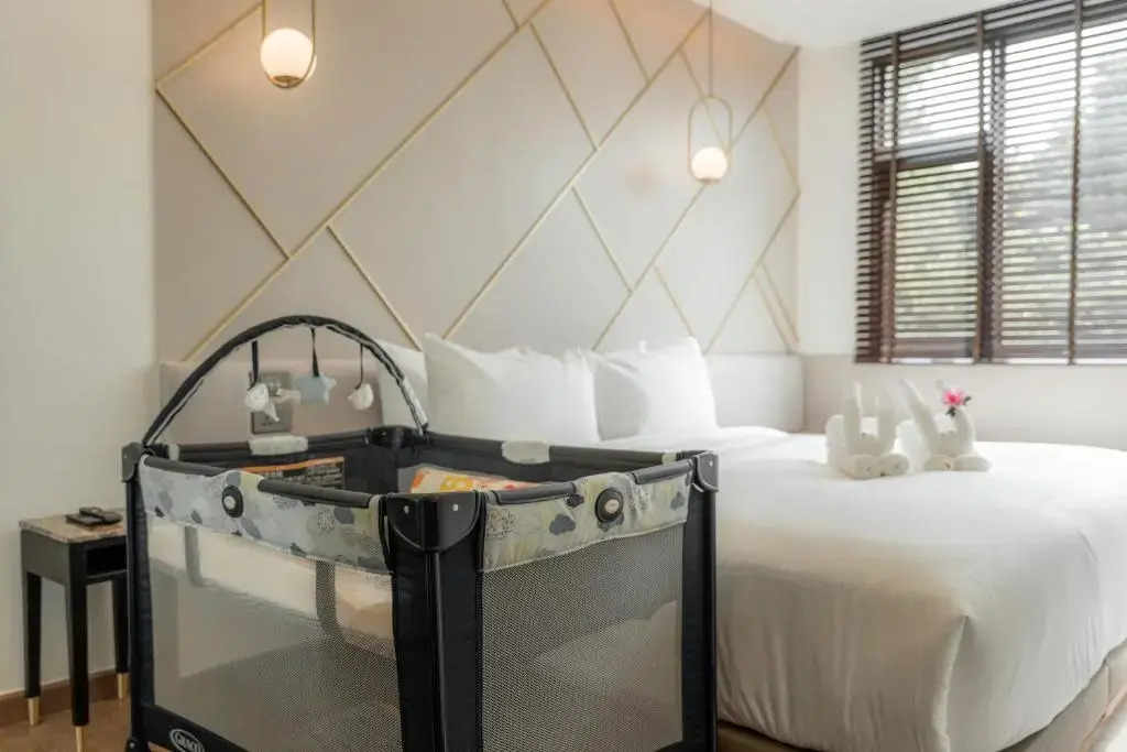 Люкс с 2 комнатами в The Proud Karon Beach Phuket Trademark Collection By Wyndham
