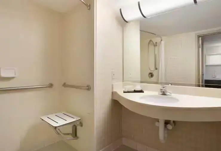 Embassy Suites by Hilton Newark Wilmington South - Chambres