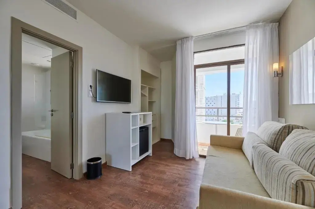 Alua Calas de Mallorca Resort - Chambres