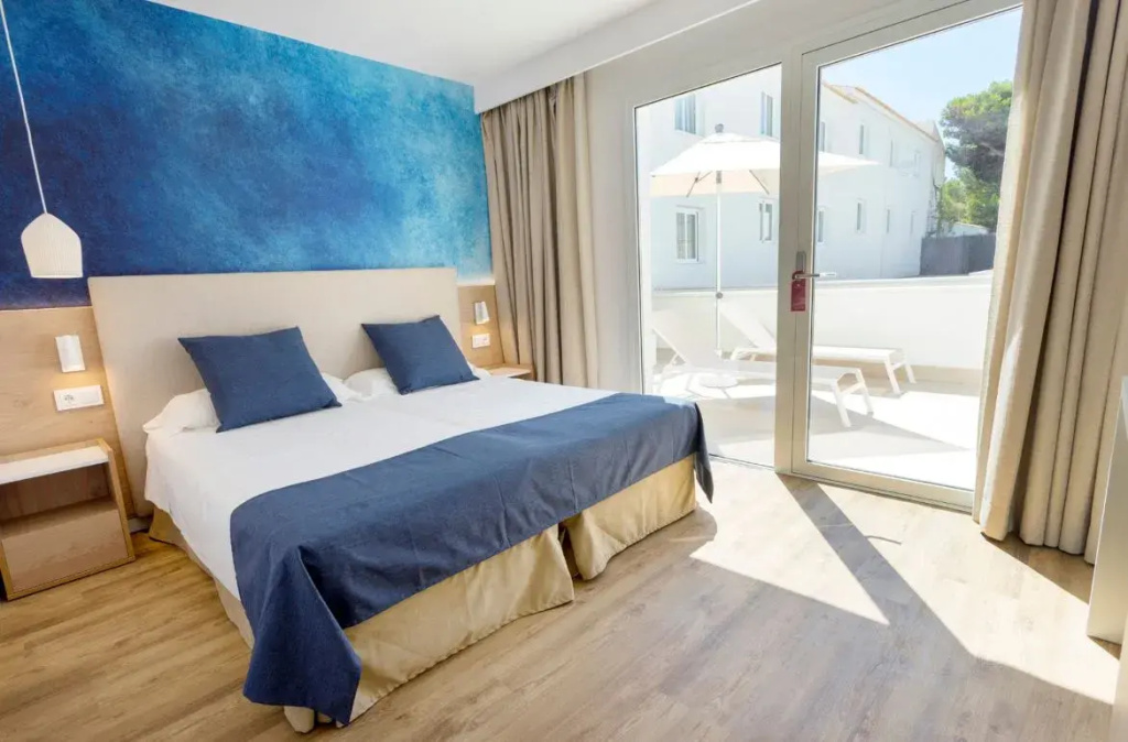 Standard Double room (twin beds)