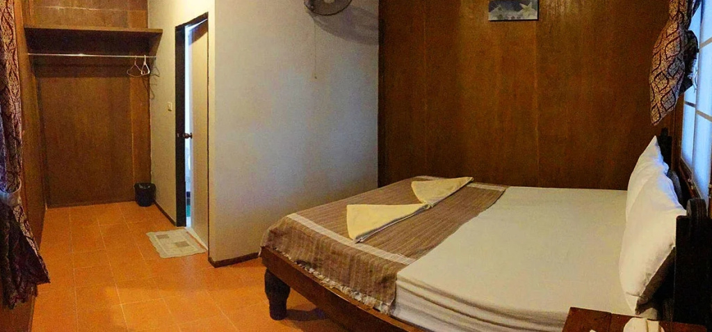 Standard with Fan Double room (full double bed)