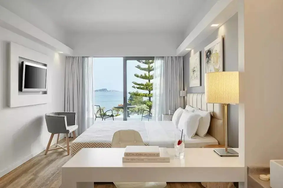 Superior Double room (full double bed)