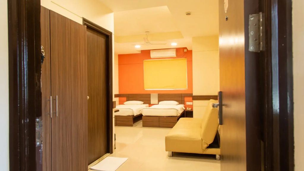 Superior Double room (full double bed)