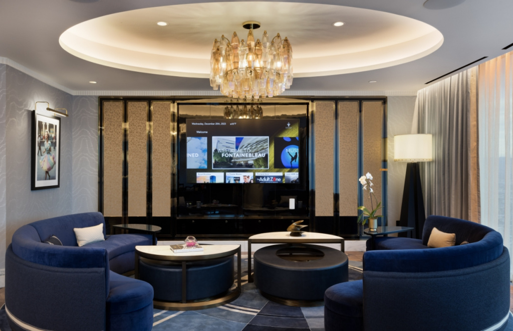 Chateau Fleur de Lis Suite