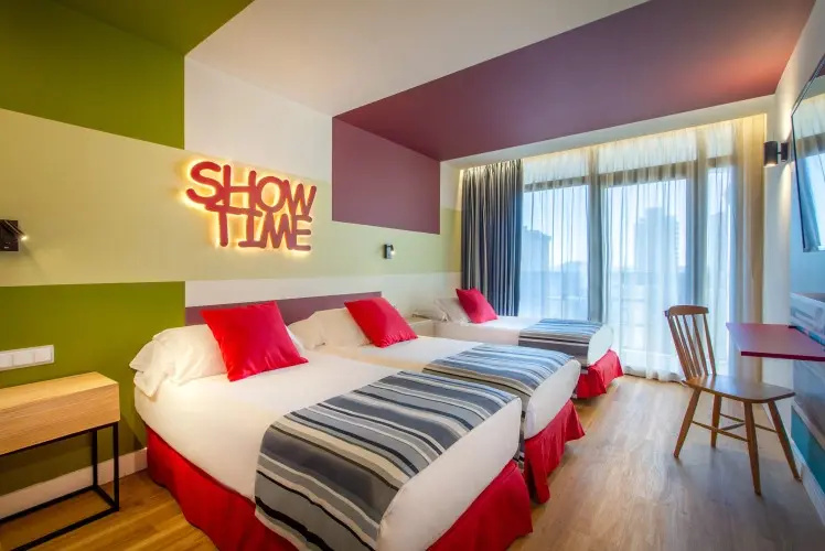 Standard Triple room with view