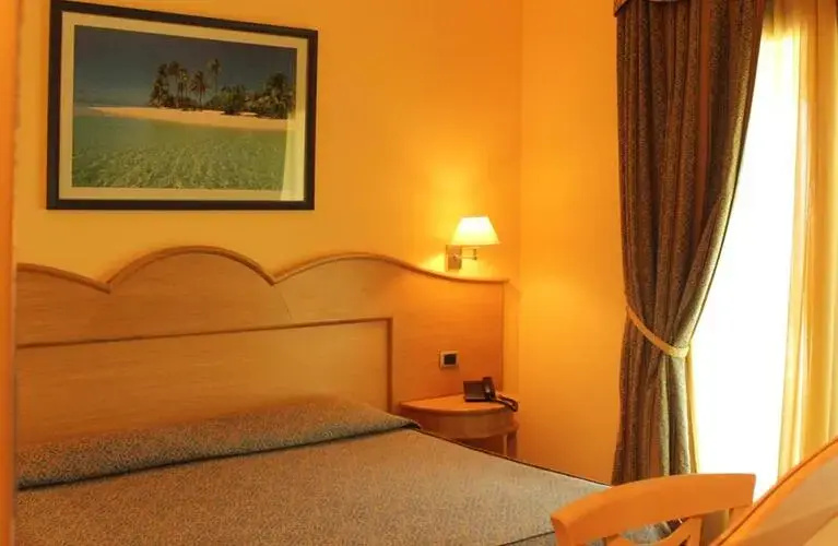Azzurra Double room (full double bed)
