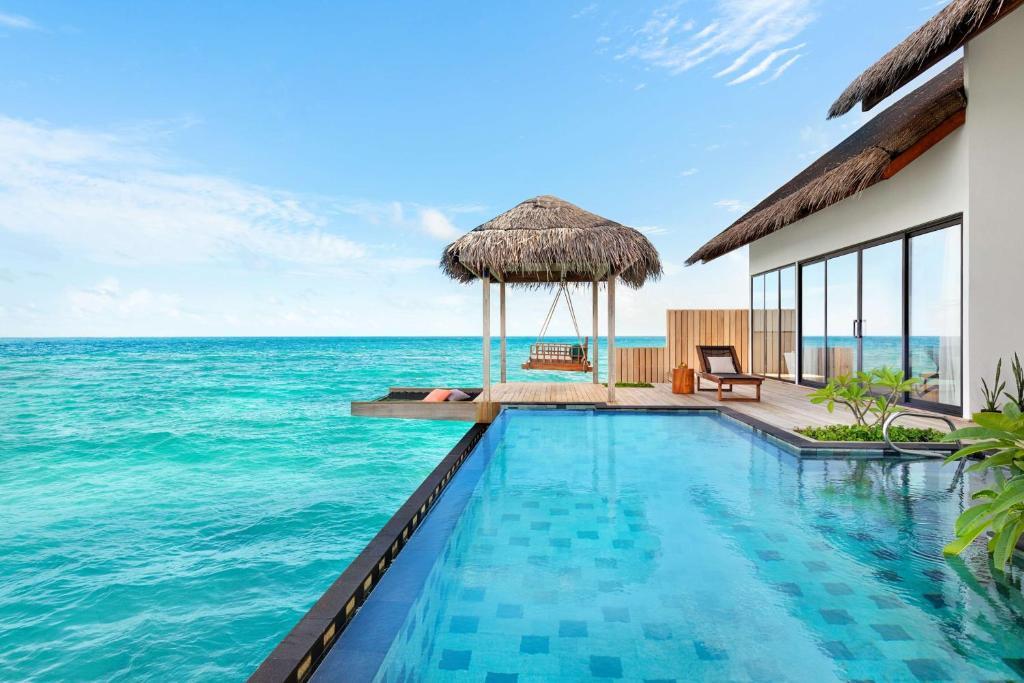 Hilton Maldives Amingiri Resort & Spa