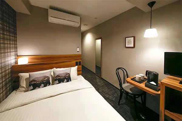 Standard Semi-Double room
