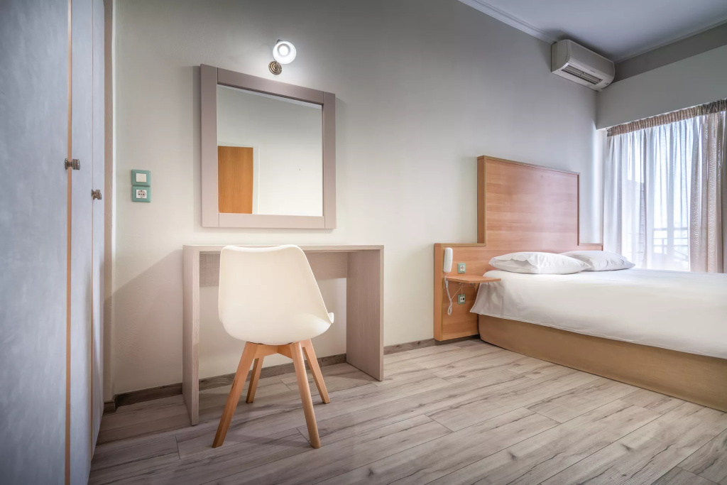 Family Quadruple room with city view