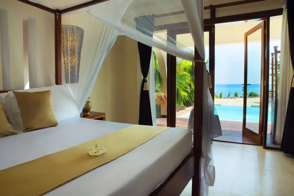 Luxury Villa with Private 24 Hours Butler