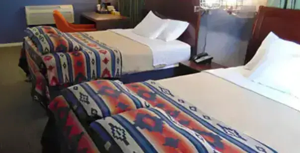 1 Bedroom Sauna Double Suite (twin beds)