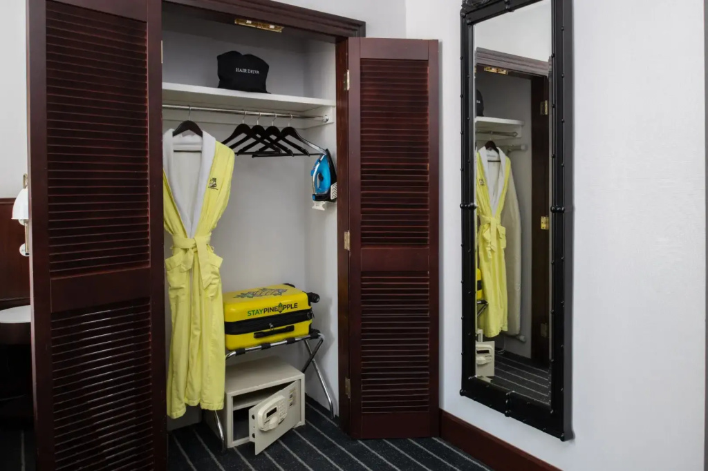 Staypineapple, An Iconic Hotel, The Loop - Chambres