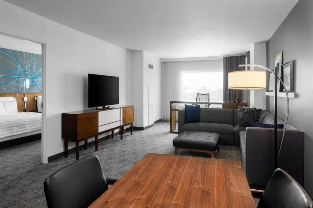 Le Meridien Atlanta Perimeter by Marriott - Chambres