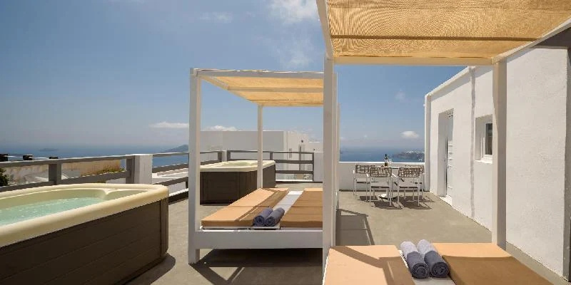 Superior Family Suite with Outdoor Private Jacuzzi