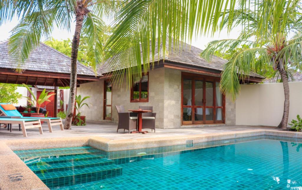 Kuredu Island